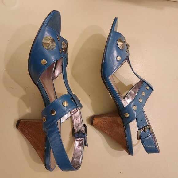 Alfani Open Toed Heels - Picture 3 of 3